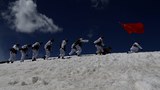 བོད་ནང་དམག་གི་གནམ་གྲུ་གསར་སྟོན་དང་མཐའ་མཚམས་དོ་དམ་གྱི་བཀག་རྒྱ་གསལ་བསྒྲགས།