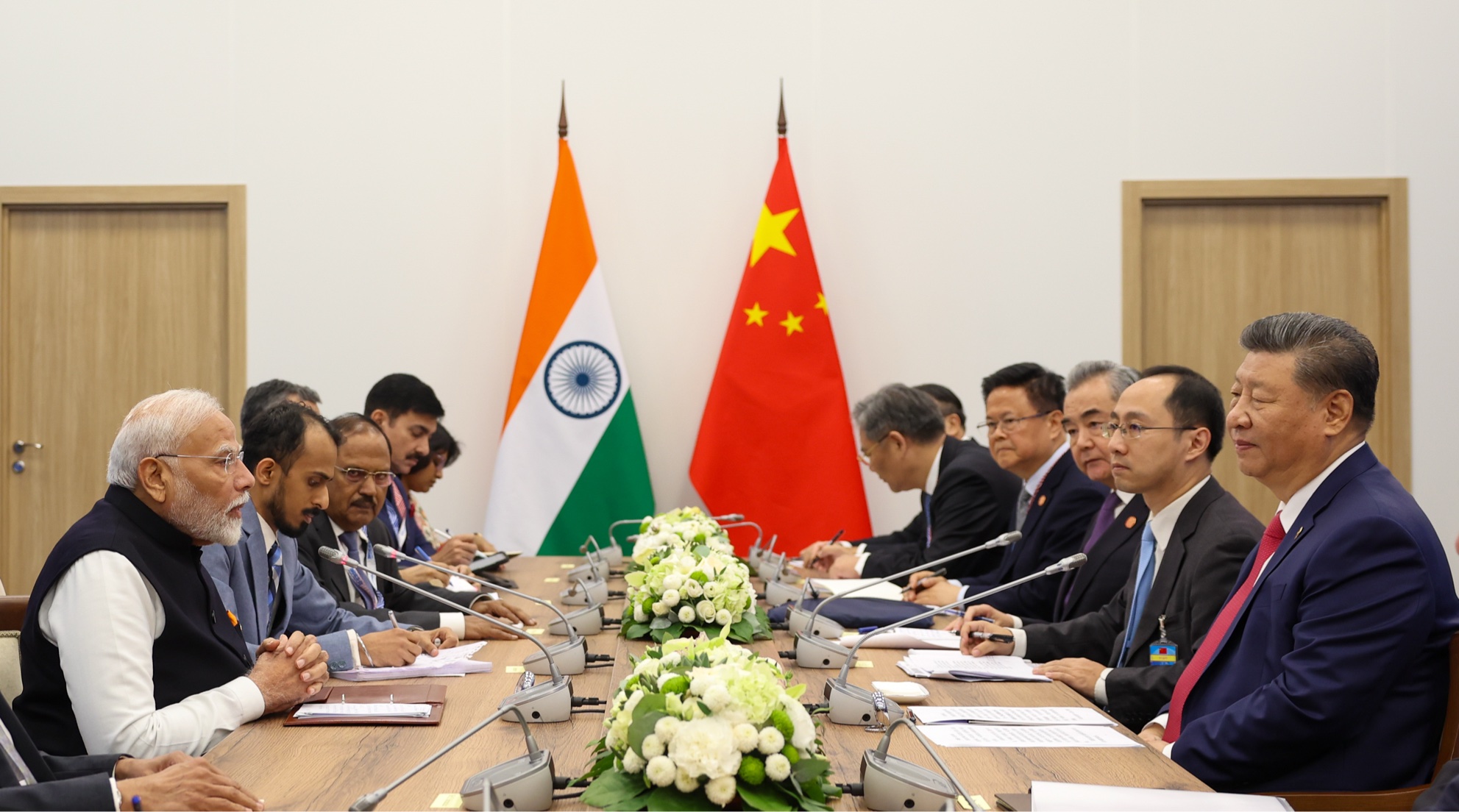 BRICS summit China and India Xi Modi (2).jpg BRICS summit China and India Xi Modi (2).jpg