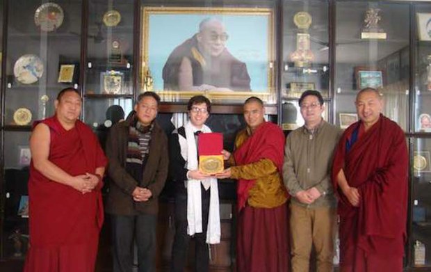 ཁེ་ན་ཊའི་གྲོས་ཚོགས་ཀྱི་འཐུས་མི་སྐུ་ཞབས་Garnett Geniusརྡ་སར་ཕེབས་སྐབས། ༢༠༡༦།༡།༡༧