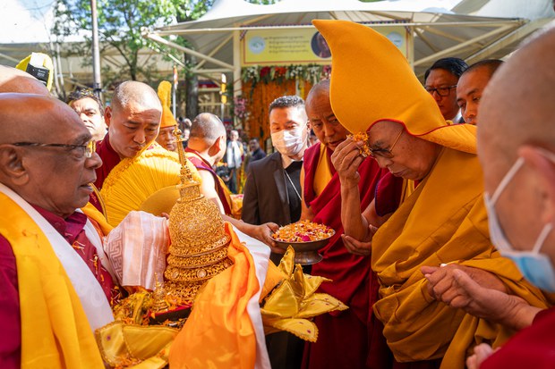 ༧གོང་ས་༧སྐྱབས་མགོན་ཆེན་པོ་མཆོག་ཤྲི་ལངྐར་གདན་འདྲེན་ཞུ་རྒྱུར་རྒྱ་ནག་གིས་འགོག་རྐྱེན་བཟོ་གི་འདུག་ཅེས་གསུངས་འདུག
