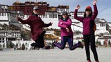 ཡུལ་སྐོར་སྤྲོ་འཆམ་གྱི་ཚོང་ལས་གཞི་རྒྱ་ཆེ་རུ་གཏང་རྒྱུ།