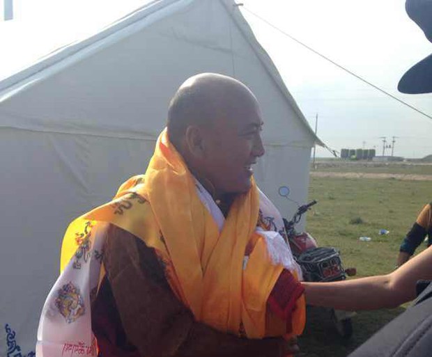 དམ་ཆོས་ཚུལ་ཁྲིམས་བཙོན་བཀྲོལ་བྱུང་ནས་ཕ་ཡུལ་ལ་འབྱོར་སྐབས། ༢༠༡༤།༨།༡༩
