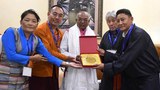 བོད་མི་མང་སྤྱི་འཐུས་ཀྱི་སྐུ་ཚབ་ཚོགས་ཆུང་ཅིག་རྒྱ་གར་ཧ་རི་ཡ་ན་མངའ་སྡེའི་སྲིད་སྐྱོང་དང་མཇལ་འཕྲད་སྐབས། ༢༠༡༨།༡༠