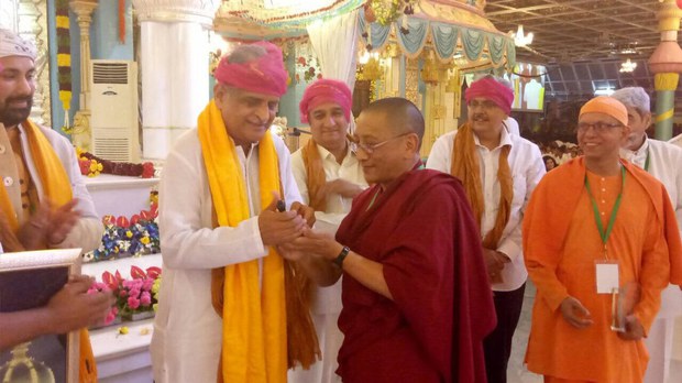ཆོས་རིག་བཀའ་བློན་མཆོག་རྒྱལ་སྤྱིའི་ཆོས་ལུགས་མཐུན་སྒྲིལ་གྱི་ཚོགས་ཆེན་ལ་མཉམ་ཞུགས། 2017/11/20