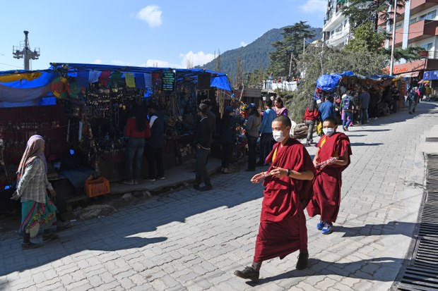 བདུན་ཕྲག་འདིའི་ནང་མེག་ལོཌ་ཁུལ་དུ་བོད་མི་༡༥ལ་ཏོག་དབྱིབས་རིམས་ནད་འགོས་འདུག