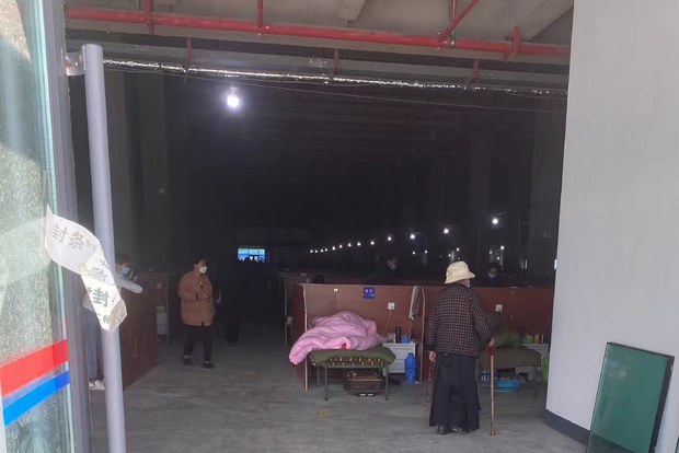 ཚེས་བཅུ་དགུ་ཉིན་བོད་རང་སྐྱོང་ལྗོངས་ཟེར་བ་ཁྱོན་ཡོངས་སུ་ཏོག་དབྱིབས་རིམས་ནད་འགོས་བའི་ནད་པ་མི་གྲངས་༡༣ཐོན་འདུག