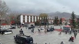 རྒྱ་ནག་གཞུང་གིས་བོད་ནང་གྲོང་ཁྱེར་ནས་གྲོང་གསེབ་ཁག་ནང་དམ་དྲག་བྱེད་ཀྱི་འདུག