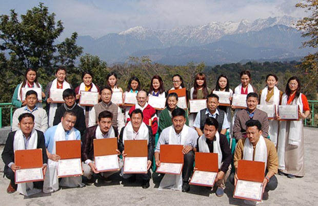 ཤེས་རིག་ལས་ཁུངས་ཀྱིས་གོ་སྒྲིག་གནང་བའི་ལོ་གཅིག་དང་ཕྱེད་ཀའི་རིང་གི་དགེ་རྒན་འོས་སྦྱོང་མཇུག་སྒྲིལ་གནང་སྐབས། ༢༠༡༧།༢།༡༧ ཤེས་རིག་ལས་ཁུངས་ཀྱིས་གོ་སྒྲིག་གནང་བའི་ལོ་གཅིག་དང་ཕྱེད་ཀའི་རིང་གི་དགེ་རྒན་འོས་སྦྱོང་མཇུག་སྒྲིལ་གནང་སྐབས། ༢༠༡༧།༢།༡༧