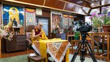 སྨན་པ་དང་སྨན་ཞབས་ཚོའི་ཕྱག་ལས་ནི་འགྲོ་བ་མིའི་སྤྱི་ཚོགས་ལ་ཕན་པའི་རླབས་ཆེན་ཕྱག་ལས་ཡིན། ༧གོང་ས་མཆོག་གིས།