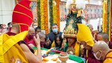 བོད་གཞིས་བྱེས་གཞུང་དམངས་ལྷ་མི་ཡོངས་ཀྱིས་༧གོང་ས་མཆོག་ལ་བརྟན་བཞུགས་བསྟར་འབུལ་ཞུས་སོང་།