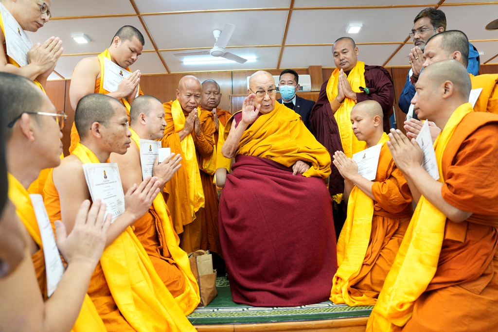 dalai lama (1).JPG
