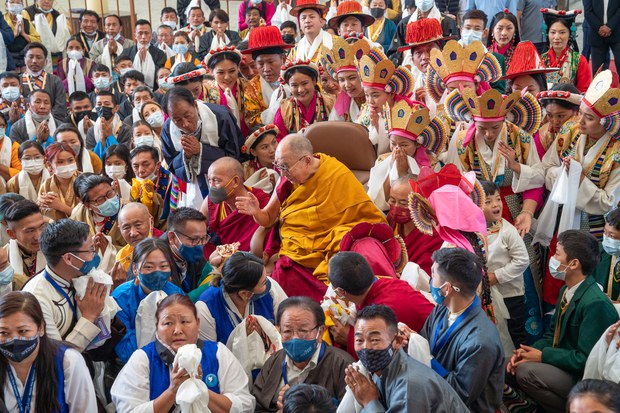བོད་ཀྱི་འཐབ་རྩོད་ནི་མི་རབས་གཅིག་གི་འཐབ་རྩོད་མིན་པར་མི་རིགས་ཤིག་གི་འཐབ་རྩོད་ཡིན། ༧གོང་ས་མཆོག་གིས།
