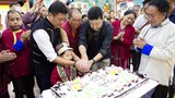 ཨ་རུ་ན་ཅལ་མངའ་སྡེའི་རྒྱལ་ས་དང་མོན་རྟ་དབང་བཅས་སུ་༧གོང་ས་མཆོག་གི་འཁྲུངས་སྐར་སྲུང་བརྩི་གནང་འདུག
