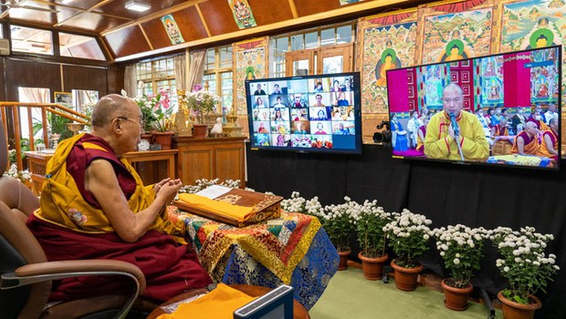 ༧གོང་ས་མཆོག་གིས་སོག་རིགས་དད་ལྡན་པ་ཚོར་ཉིན་གྲངས་གཉིས་ཀྱི་བཀའ་ཆོས་དབུ་འཛུགས་བསྐྱངས་པ།