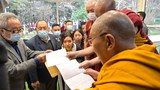 ༧གོང་ས་མཆོག་གི་མ་འོངས་སྐུའི་ཡང་སྲིད་ངེས་པར་དུ་ཕེབས་དགོས་པ་བོད་ཀྱི་མ་འོངས་བའི་མདུན་ལམ་འཚོལ་ཞིབ་ཀྱི་ཚོགས་ཞུགས་པ་ཚོས་གསོལ་འདེབས་ཞུས་འདུག