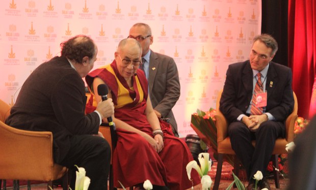 མེཀ་སི་ཀོ་རུ་ཞབས་སོར་འཁོད།