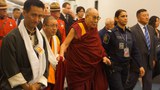 ༧གོང་ས་མཆོག་ཀེ་ན་ཌའི་ནུབ་ཕྱོགས་ཀྱི་གྲོང་ཁྱེར་ཝན་ཁོའུ་ཝར་ལ་ཞབས་སོར་འཁོད་སྐབས། ༢༠༡༤།༡༠།༡༩
