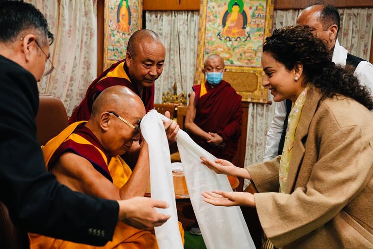 Dalai-Lama-Kangana-Ranaut-Dharamshala.jpg Dalai-Lama-Kangana-Ranaut-Dharamshala.jpg