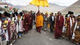 ཚེ་དབང་བསྩལ་འདུག