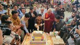 ༸གོང་ས་མཆོག་གི་བྱམས་བརྩེའི་སྐོར་གྱི་བཀའ་སློབ་རྣམས་གང་མང་ཁྱབ་སྤེལ་བྱ་རྒྱུ་གལ་ཆེན་རེད་ཅེས། འབྲས་ལྗོངས་མངའ་སྡེའི་སྤྱི་ཁྱབ་བློན་ཆེན་ནས་གསུངས་སོང་།