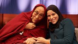 ༧གོང་ས་མཆོག་སྨན་པ་གྲགས་ཅན་Alaa Murabit་དང་ལྷན། ༢༠༡༦།༩།༡༠