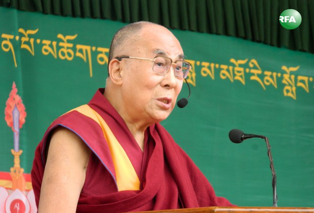 ༧གོང་ས་མཆོག་གིས་བྷེང་ལོར་ལ་ཡོད་པའི་ཏཱ་ལའི་བླ་མའི་མཐོ་རིམ་སློབ་གཉེར་ཁང་དབུ་འབྱེད་དང་བཀའ་སློབ་གནང་སྐབས། ༢༠༡༦།༡༢།༡༤