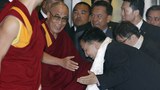 བོད་མིའི་དབུ་ཁྲིད་༧གོང་ས་མཆོག་ནས་ཐེ་ཝན་གྱི་སྲིད་འཛིན་ལེའེ་ཆིང་ཏེ་ཡིས་སྲིད་འཛིན་ལས་ཁུར་གྱི་དམ་འབུལ་ཞུས་པར།འཚམས་འདྲིའི་གསུང་འཕྲིན་ཕེབས་ཡོད་པ།