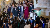༧གོང་ས་མཆོག་རྒྱ་གར་སྦེང་ལོར་གྱི་ཕྱིའི་གཞུང་ཚབ་ལས་བྱེད་ཚོར་མཇལ་བར་ཕེབས་སྐབས་གསར་འགོད་པ་ཚོས་ཕེབས་སྒུག ༢༠༡༥།༡༢།༦