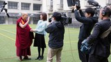 ༧གོང་ས་མཆོག་ལ་ཉི་ཧོང་གི་གསར་འགོད་པས་བཀའ་འདྲི་གནང་སྐབས། ༢༠༡༦།༡༡།༡༠