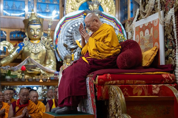 རྒྱ་ནག་ཏུ་ནང་པ་ཤུགས་ཆེ་ཡོད་པ་དང་བོད་ཀྱི་ནང་ཆོས་ལ་དོ་སྣང་ཇེ་ཆེར་འགྲོ་བཞིན་ཡོད་པས།རྒྱ་ནག་ནང་ཐོས་བསམ་ཡ་མ་བྲལ་བར་ཡོང་ཐབས་བྱེད་དགོས་པ་ནི་ང་ཚོའི་ལས་འགན་རེད་ཅེས། ༧གོང་ས་མཆོག་གིས་བོད་མི་གཞོན་སྐྱེས་ཚོར་བཀའ་གནང་ཡོད་པ།