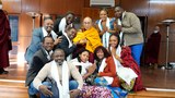 ༸གོང་ས་མཆོག་གིས་ཀོང་གྷོ་རྒྱལ་ཁབ་ཀྱི་བོད་བརྒྱུད་ནང་པའི་རྗེས་འཇུག་པ་ ༡༠ ལ་ལྗགས་ལུང་དང་མཇལ་ཁ་བསྩལ་བ།