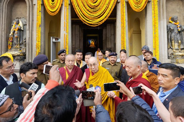 སྤྱི་ནོར་༧གོང་ས་སྐྱབས་མགོན་ཆེན་པོ་མཆོག་གིས་གསར་འགོད་པ་ཚོར་མཇལ་སྐབས། ༢༠༡༩།༡༢།༢༥