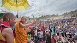 ༧གོང་ས་མཆོག་འཇམ་དབྱངས་སློབ་གྲར་ཆིབས་བསྒྱུར་གནང་སྐབས། ༢༠༡༥།༧།༢༨