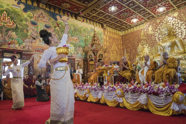 ༧གོང་ས་མཆོག་གིས་རྡོ་རྗེ་གདན་ནས་ཐེ་ལན་ཊའི་དགོན་པ་དབུ་འབྱེད་རབ་གནས་གནང་སྐབས། ༢༠༡༨།༡།༢༥