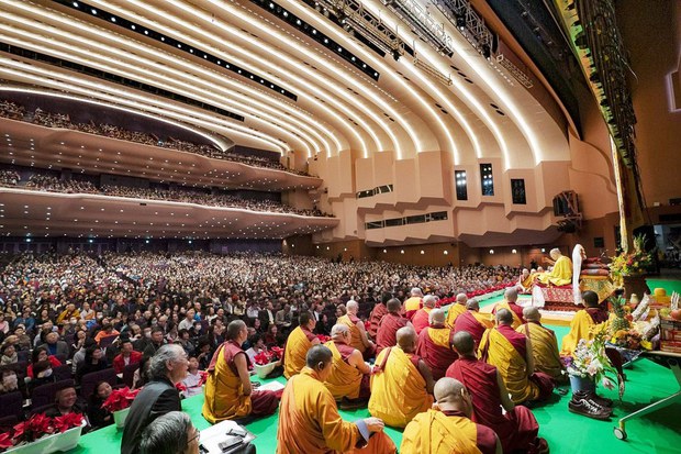 ༧གོང་ས་མཆོག་གིས་ཉི་ཧོང་དུ་ཆོས་འབྲེལ་སྐབས། ༢༠༡༨།༡༡།༡༤