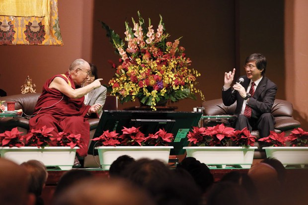 ༧གོང་ས་མཆོག་གིས་ཉི་ཧོང་ནས་ཚན་རིག་པ་དང་བགྲོ་གླེང་མཛད་སྐབས། ༢༠༡༨།༡༡།༡༦
