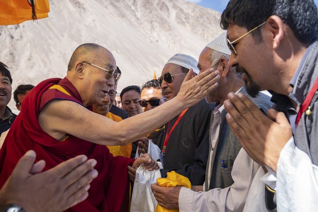བོད་ཀྱི་དབུ་ཁྲིད་༧གོང་ས་མཆོག་ལ་དྭགས་སུ་ཕེབས་སྐབས། ༢༠༡༨།༧།༡༢