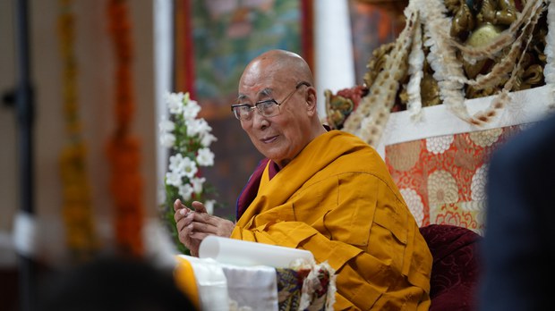བྱང་ཆུབ་ཀྱི་སེམས་དང་སྟོང་ཉིད་ཀྱི་ལྟ་བ་ཉམས་ལེན་གནང་ན། བླ་མ་ལ་སྒྲུབ་པའི་མཆོད་པ་ཡག་ཤོས་དེ་རེད་ཅེས། ༸གོང་ས་མཆོག་གིས།