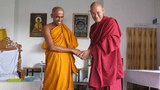 དགའ་ལྡན་ཤར་རྩེ་གྲྭ་ཚང་གི་མཁན་ཟུར་སི་རི་ལངྐའི་ (Sri Lanka)ཕེབས་སྐབས། ༢༠༡༥