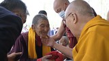 གཞན་ལ་བརྩེ་བའི་བསམ་པ་གོང་ནས་གོང་དུ་འཕེལ་བའི་ལག་རྗེས་སུ། སོ་སོའི་སེམས་ཞི་བདེ་ཆགས་ཀྱི་ཡོད་ཅེས། ༸གོང་ས་མཆོག་གིས་བཀའ་སྩལ་བ།