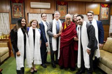 ཨ་རིའི་ཕྱི་སྲིད་ལས་ཁུངས་ཀྱི་རྒྱལ་སྤྱིའི་ཆོས་དད་རང་དབང་ཚན་པའི་སྐུ་ཚབ་ཆེན་མོས་༧གོང་ས་མཆོག་དང་མཇལ་མོལ་སྐབས། ༢༠༡༩།༡༠།༢༨