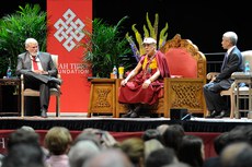 ༧གོང་ས་མཆོག་གིས་(University of Utah)་ཞེས་ཡུ་ཀྲ་མངའ་སྡེའི་གཙུག་སློབ་གྲ་ཆེན་མོའི་ནང་བཀའ་སློབ་གནང་སྐབས། ༢༠༡༦།༦།༢༡