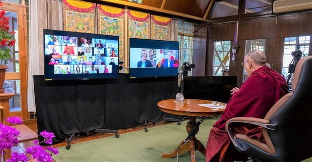 སྤྱི་ནོར་༧གོང་ས་སྐྱབས་མགོན་ཆེན་པོ་མཆོག་གིས་དྲ་ལམ་བརྒྱུད་བཀའ་སློབ་སྩལ་སྐབས། ༡༡།༡༩།༢༠