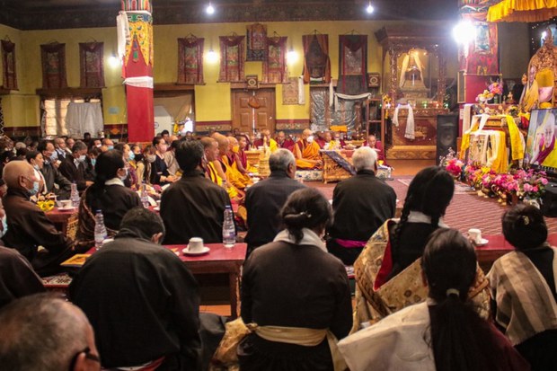 ཕྱི་དངོས་པོའི་ཡར་རྒྱས་དང་མཉམ་ནང་སེམས་ཀྱི་ཞི་བདེ་ཡོང་རྒྱུ་དེ་ཧ་ཅང་གལ་ཆེ། ༧གོང་ས་མཆོག་གིས།