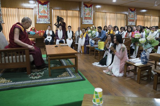 ༧གོང་ས་མཆོག་གིས་ཝེཏ་ནམ་གྱི་དད་ལྡན་པར་མཇལ་ཁ་དང་བཀའ་སློབ་གནང་སྐབས། ༢༠༡༦།༥།༢༥