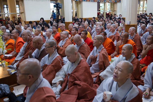 ༧གོང་ས་མཆོག་གིས་ལྷོ་ཤར་ཨེ་ཤེ་ཡའི་དད་ལྡན་པར་ཆོས་འབྲེལ་སྐབས། ༢༠༡༦།༨།༣༠