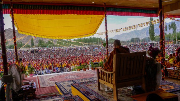 ༧གོང་ས་སྐྱབས་མགོན་ཆེན་པོ་མཆོག་ལ་དྭགས་ཞི་བའི་ཚལ་ཕོ་བྲང་གི་གསུང་ཆོས་སྐབས། ༢༠༡༦།༨།༡༨