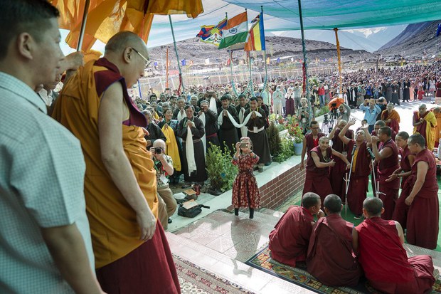 ༧གོང་ས་མཆོག་ལ་དྭགས་ལྡུམ་རའམ་ནུབ་ར་བདེ་དགོན་དགའ་ལྡན་བཀྲ་ཤིས་ཆོས་གླིང་དུ། ༢༠༡༧།༧།༡༡