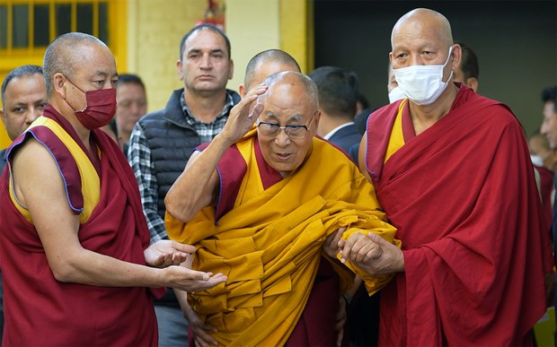 ༸གོང་ས་མཆོག་གིས། བོད་དང་སོག་པོ་གཉིས་ནི་ཆོས་དང་རིག་གཞུང་གི་ཐོག་ནས་དམིགས་བསལ་འབྲེལ་བ་ཡོད་ཅེས་བཀའ་བསྩལ་བ། ༸གོང་ས་མཆོག་གིས། བོད་དང་སོག་པོ་གཉིས་ནི་ཆོས་དང་རིག་གཞུང་གི་ཐོག་ནས་དམིགས་བསལ་འབྲེལ་བ་ཡོད་ཅེས་བཀའ་བསྩལ་བ།