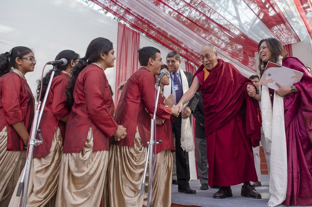 ༧གོང་ས་མཆོག་གིས་ལྡི་ལིར་སློབ་གྲྭ་ཁག་འདྲ་མིན་ལ་མཛད་འཕྲིན་བསྐྱངས་སྐབས། ༢༡༠༤།༡༡།༢༢